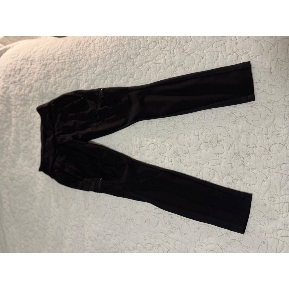 Athleta Headlands Hybrid Cargo Tight Leggings 4P Petite Black Zip Pocket